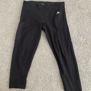 L black adidas capri leggings w side pocket
